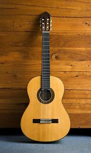 YAMAHA GC-7 1981 (Luthier Hideyuki Ezaki) – Handmade Classical Guitar (Ex Cond.)