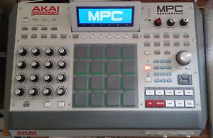 AKAI MPC RENAISSANCE "IN GARANZIA" - MIDI CONTROLLER USB CAMPIONATORE GROOVE BOX