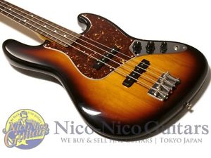 Fender 2011 American Vintage '62 Jazz Bass 3 Knob Electric Bass Guitar