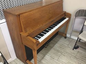Baldwin upright acoustic piano 243 C