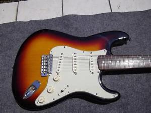Fender Mexico Classic Series 60s Stratocaster 2009 E-Guitar Free Shipping