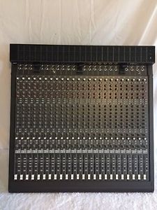 Mackie Mixer24.e 24 Chanel , 8 Bus Plus Power Supply 220 W