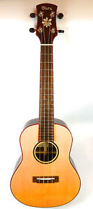 Uluru Nehe III Tenor Ukulele, Fichtendecke mit Ovangkolboden, Zargen und Hals