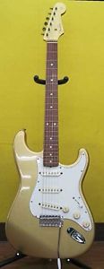 FENDER JAPAN ST62-65AS SRG