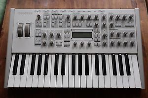 Access Virus TI Polar - great condition