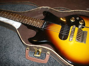 VINTAGE 1961 GIBSON MELODY MAKER USA SUNBURST DOUBLE CUT WITH GATOR CASE