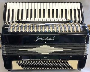 Imperial E100 4 Reed Accordion