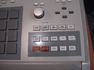 AKAI MPC3000 MIDI Production Ctr: V3.11: 32mB RAM. Case included! Read listing!