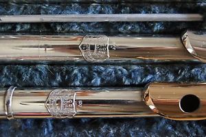 Custom built Hofinger Succes flute with 2 headjoints. A=440.
