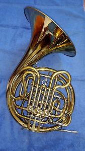 Holton H180 Professional Double French Horn