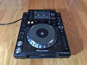 PIONEER CDJ-2000NXS NEXUS DIGITAL DJ TURNTABLE S/N LHMP000529CC,  w/POWER CBL