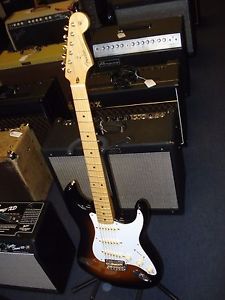 Fender 50s Classic Players Strat with bag,bar and case candy