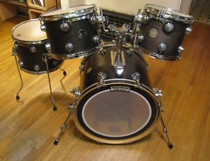 1998 DW COLLECTOR'S SERIES 4 PC SET SATIN OIL EBONY 20x18 KICK 10x9 12x9 14x11