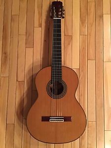 2004 Jose Ramirez SP Classical Guitar w/ Hoffee case