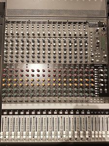mackie onyx 1640 mixer