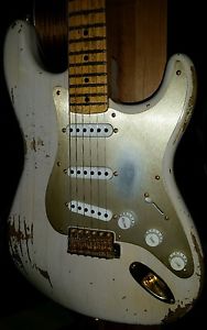 2015 NAMM Fender Custom Shop 1954 Heavy Relic Stratocaster Golden Strat Limiter