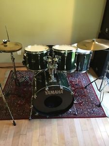 Yamaha Club Custom 4 Piece Drum Set, 12, 13, 16, 22, Midnight Black Sparkle