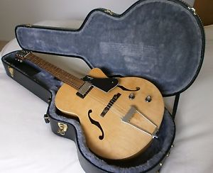 Godin 5th Ave Composer Archtop Guitar - Excellent with HSC