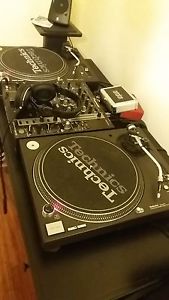 Technics SL1200MK5 Direct Drive Turntables Pioneer 750 Excellent Cond.