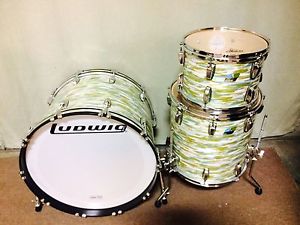 2015 Ludwig Classic Maple Set, 24/13/16, Rare Blue Olive Oyster Wrap - Excellent