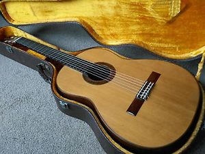 Very rare 1963 Taizo Minezawa handmade classical guitar