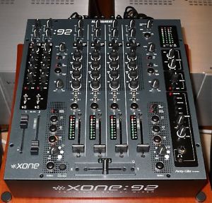 Mixer Allen & Heath Xone 92 Black.