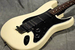 Fender Japan Stratocaster ST62/FR Vintage White 2010 Good Condition With Case