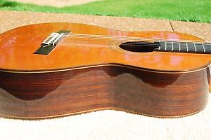 Raimundo N150 SPAIN Hand made Spanish Classical guitar Great condition + case