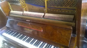BLUTHNER UPRIGHT PIANO
