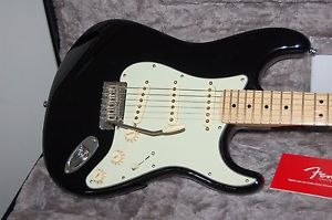 Fender USA American Professional Stratocaster Black with Mapl Fingerboard 2016