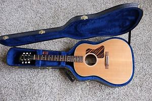 Gibson J-35 Acoustic Electric guitar w/ original hard case Excellent Condition