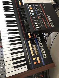 Roland Juno-60 Keyboard Synthesizer + Bonus