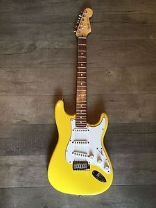 Fender Stratocaster E4 1987 Grafitti Yellow NOS MINT!