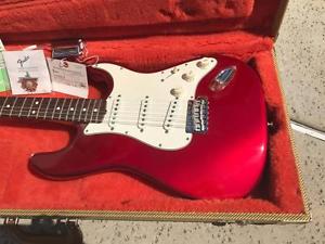 1986 Fender 62 Reissue Stratocaster Candy Apple Red Electric Guitar