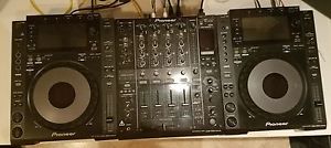 DJM 900 NEXUS with CDJ 900 NEXUS