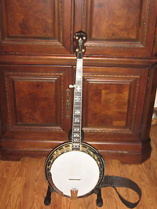 GOLD TONE OB-250 5 STRING BANJO WITH HARDSHELL CASE