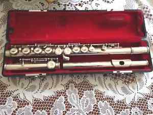 BEAUTIFUL SOLID SILVER PEARL FLUTE ELEGANTE PF-771