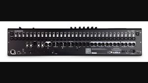 Mixer Digitale Allen Heath QU 32 Con Flight Case