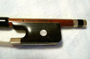 Very fine LOTHAR SEIFERT viola bow