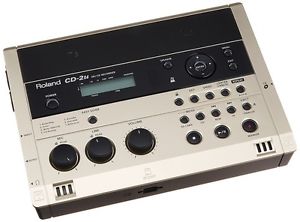 Roland Portable SD / CD Recorder Built-in Condenser Microphone CD-2u From Japan