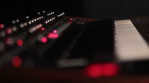 Dave Smith Instruments PROPHET 6 Keyboard Synthesizer