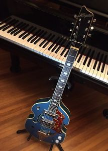 Vintage Paleham Metallic Blue Violin Kingston Guitar Gibson Case w Martin String