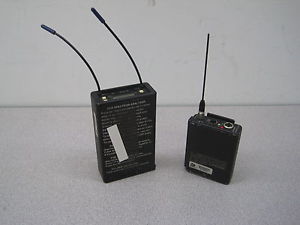 Lectrosonics UCR201 Receiver & UM200C Transmitter w/ Antenna (Block 26)