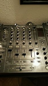 Pioneer DJM800 Mixer
