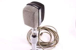 AKG D12 RARE VINTAGE CARDIOID DYNAMIC MICROPHONE W/ATTACHED XLR CABLE+SWIVEL