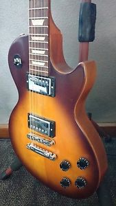 Gibson Les Paul 60s Tribute Electric Guitar. Made in USA.