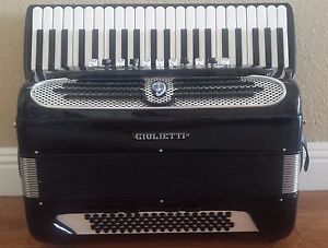FREE BASS ACCORDION - GIULIETTI CLASSIC 127  CONTINENTAL V  5 ROW BASSETTI