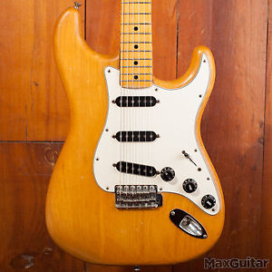 Fender 1977 Stratocaster -VINTAGE-
