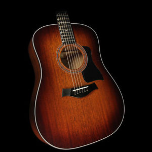Taylor 320 Mahogany Top Dreadnou