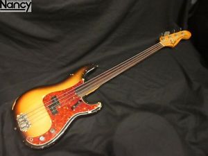 Fender 1971 Precision Bass W or 